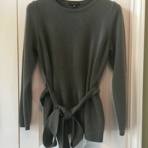 Women's or Girl's Cashmere Tunic - Picture 5 of 9